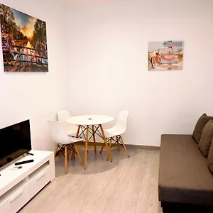 Homenfun Les Corts Apartamento