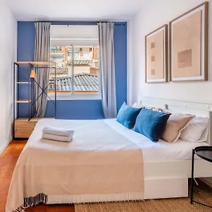  Apartment Next To Sagrada Familia 4-bedroom